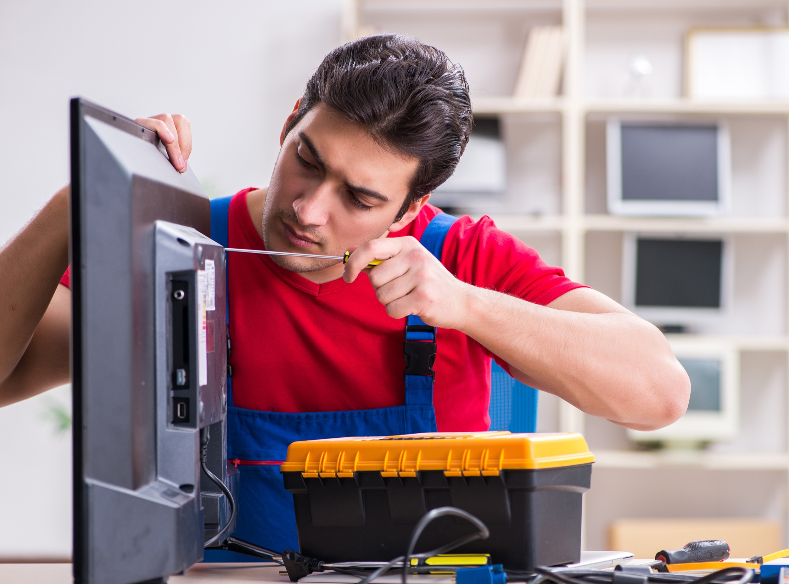 The 4 Must-Have Elements of a Preventative Maintenance Plan for Office AV Systems